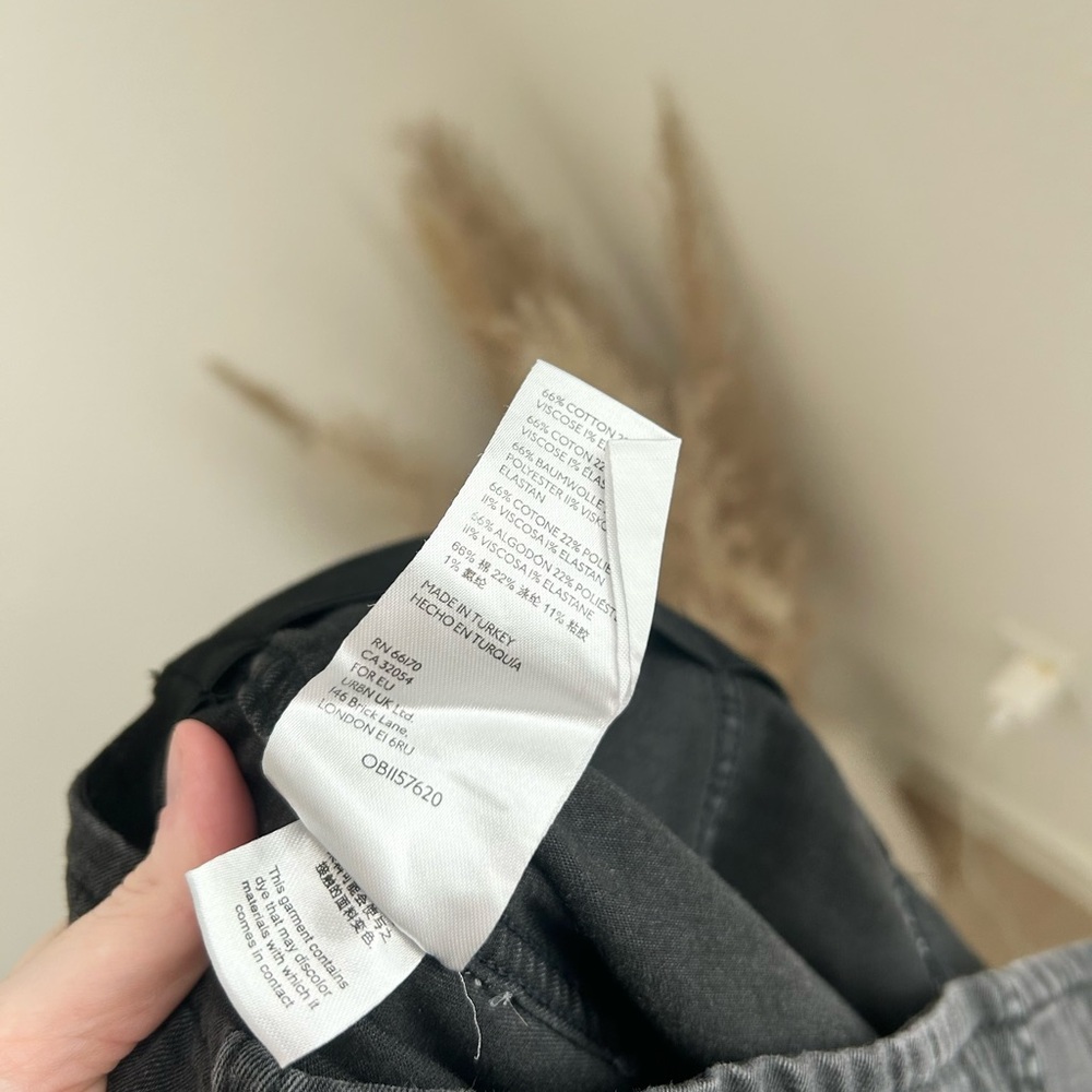 We The Free Ultra Flare Pull On Rinsed Black Denim Jeans Size 31 - Picture 5 of 5